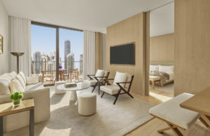 Suite living room with city view